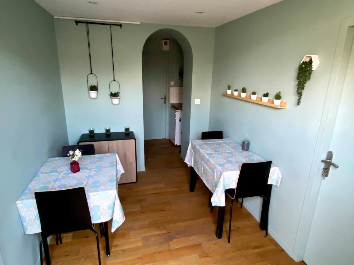 Au 10 Bed & Breakfast Luisant Esterno foto