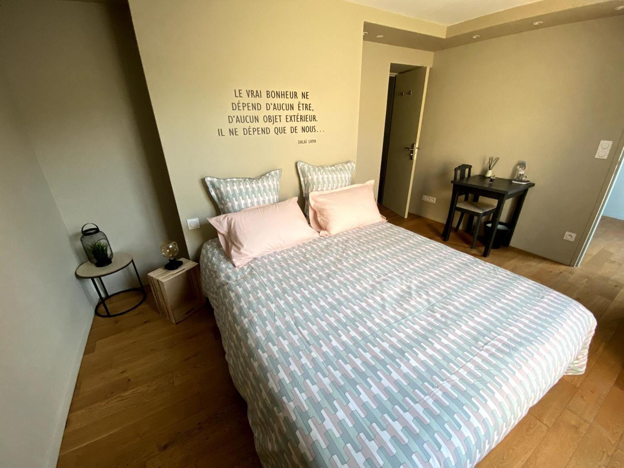 Au 10 Bed & Breakfast Luisant Camera foto